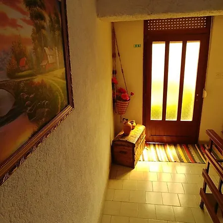 Flora Apartmán